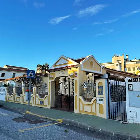 Дом отдыха Pepita - 3 - 350 Metros Playa - Piscina