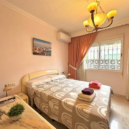 Apartman Pepita - For 6 With Private Bbq, Garden And Year-round Pool - 350 M From The Torremolinos