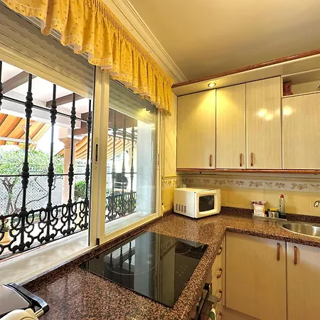 Будинок відпочинку Pepita - 3 - 350 Metros Playa - Piscina