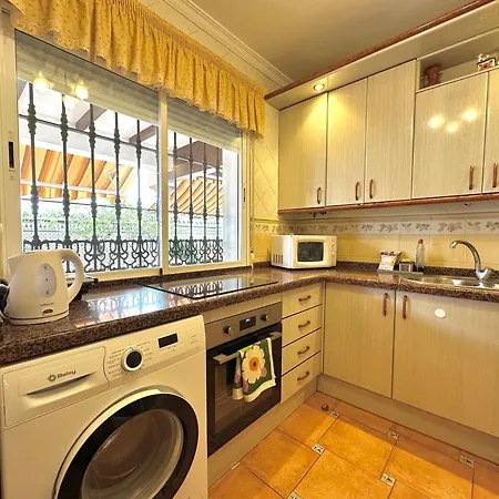 Pepita - For 6 With Private Bbq, Garden And Year-round Pool - 350 M From The