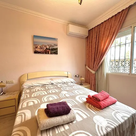 Dom wakacyjny Pepita - 3 - 350 Metros Playa - Piscina